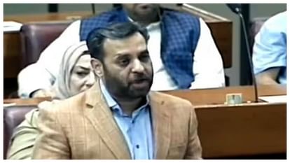 pakistan lawmaker syed mustafa kamal praise india in parliament compare karachi